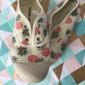 Tucker an Tate Shoes 11 toddler girls -NWOT